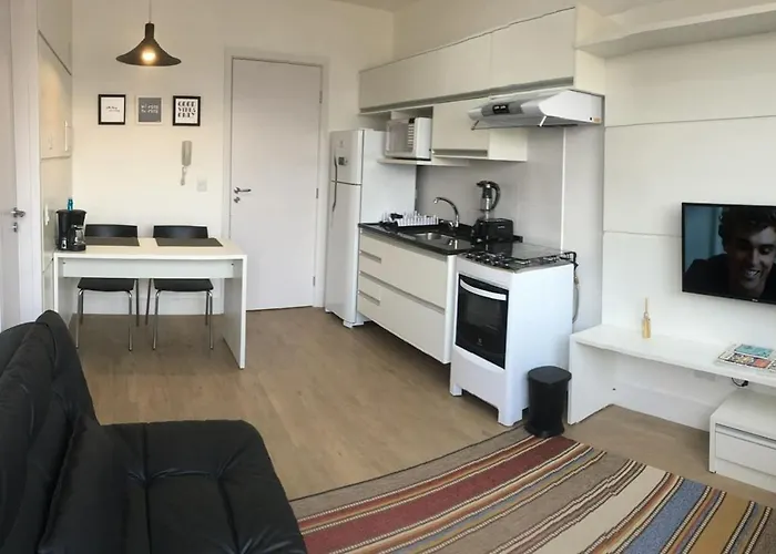609-Apartamento Encantador, Com 1 Vaga De Garagem, Todo Mobiliado E Decorado, Edificio Com Academia, Lavanderia, Excelente Localizacao No Reboucas, Proximo Ao Batel E Centro